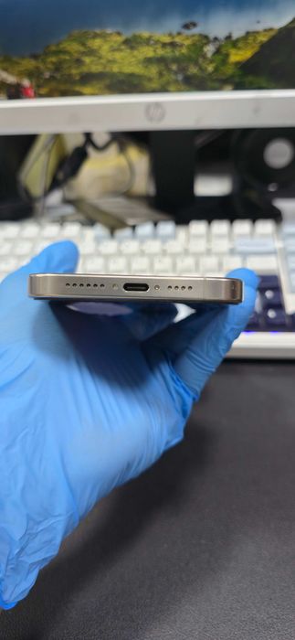 Sotiladi: iPhone 15 Pro Max 256 GB Natural Titanium