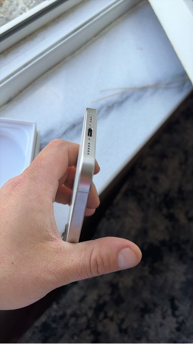 Iphone 15 PRO white impecabil