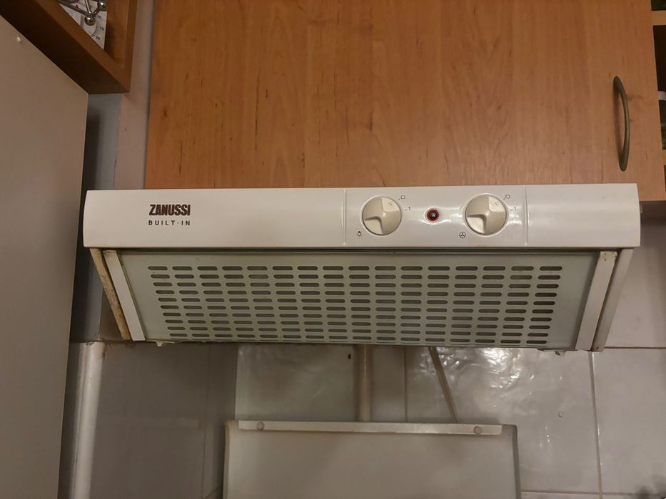 Aragaz Zanussi + Hotă Zanussi – stare foarte bună – Cluj-Napoca