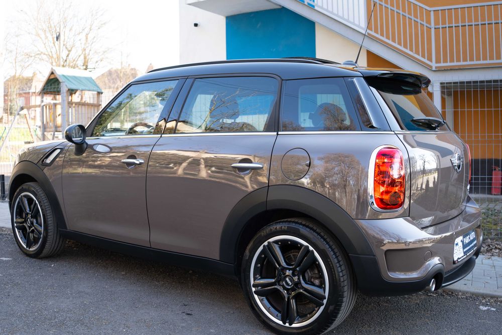 Rate de la 180euro/Luna. Mini Countryman-SD Model-Individual Raritate 2.0D 143cp E5 Full Extra KmReali Garantie 3Ani Fara Accidente