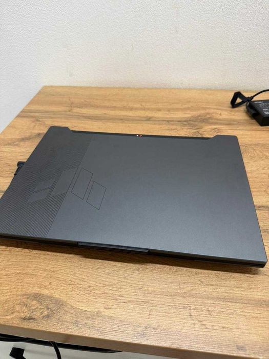 Ноутбук  Windows 11 HOME