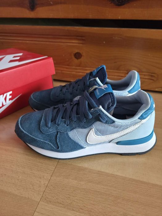 Nike   36  номер