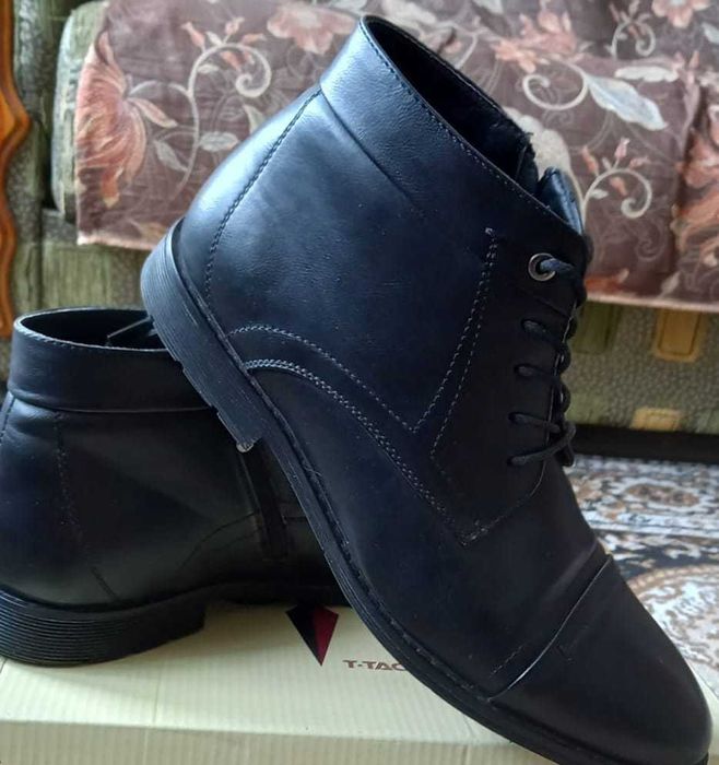 Продаю ботинки на флисе