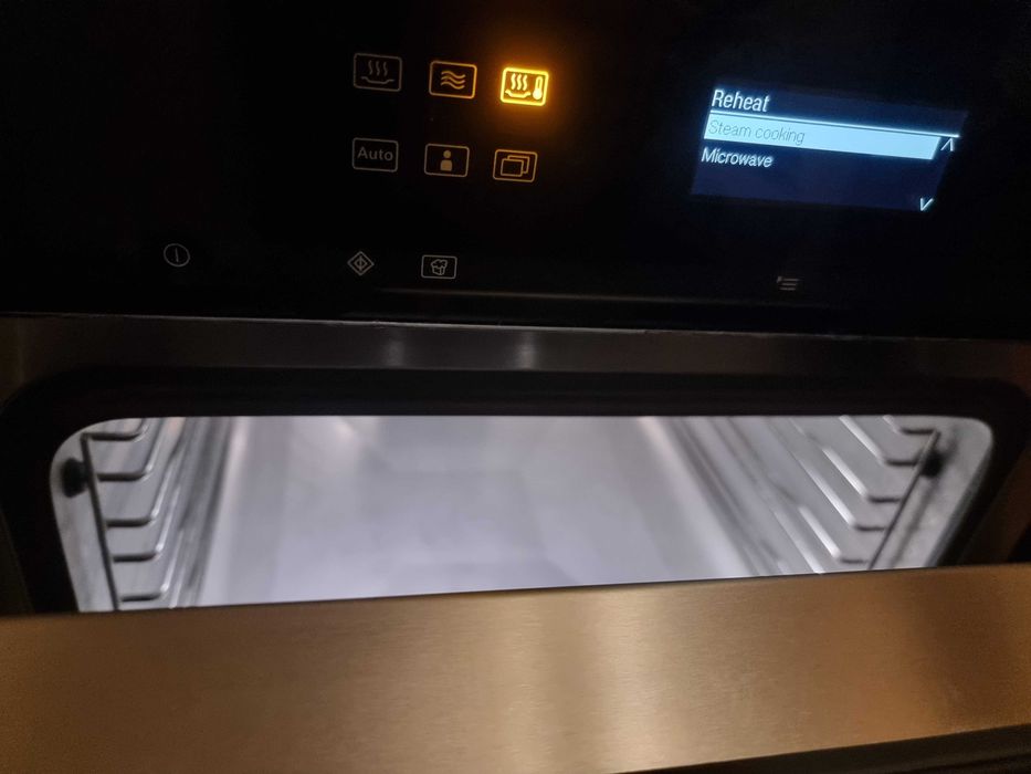 Miele DGM 6401 парова фурна с микровълнова – като нова, с гаранция