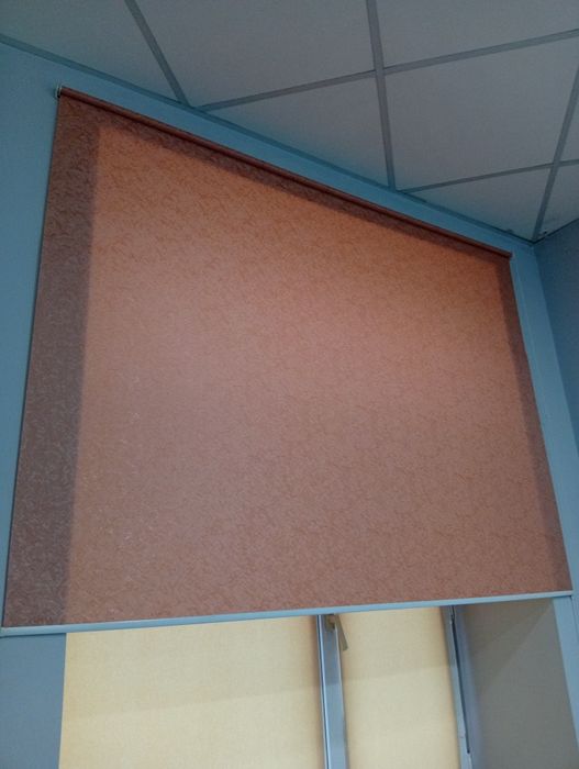 продаются ролшторы