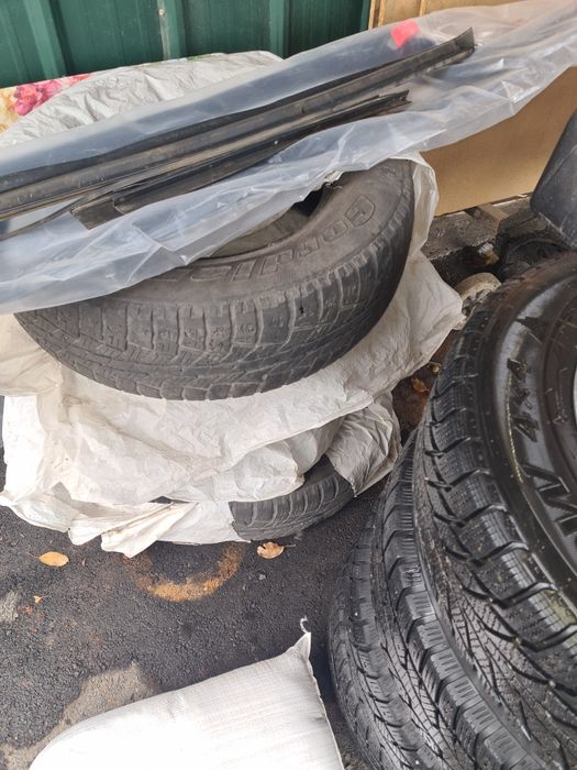 Продам калеса с резиной