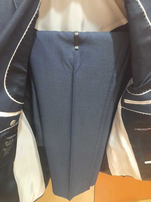 Мъжки Костюм от Теодор