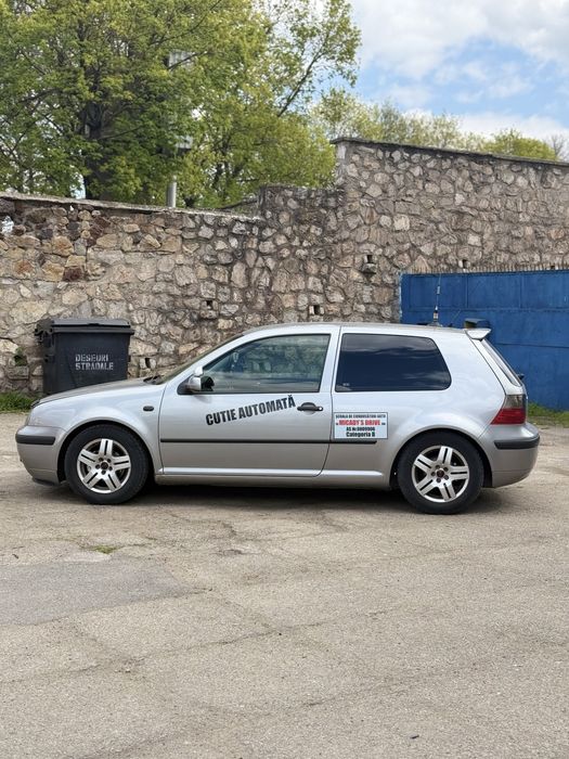 Golf 4 scoala de soferi