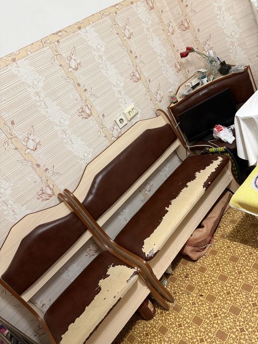 Продам кухонный диван