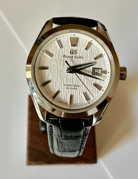 Нови часовници Seiko custom mod