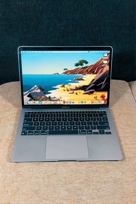 Macbook air 2020  8/256 i3 xolati 10/10
