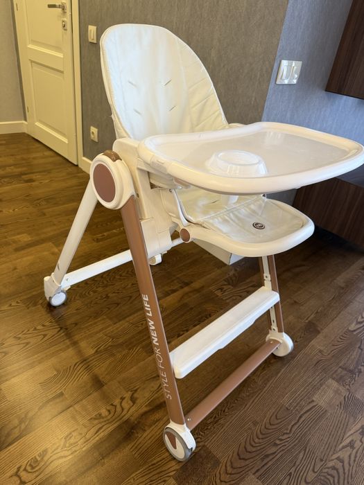 Стульчик для кормления Happy Baby