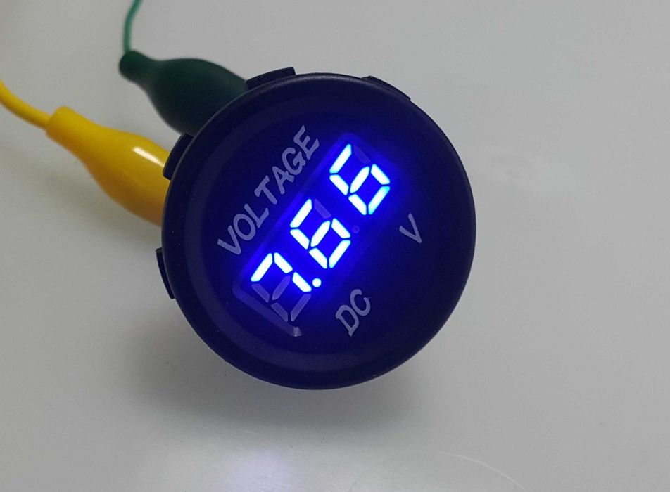 Волтметър DC 6-30v за вграждане в автомобил камион кола каравана мотор