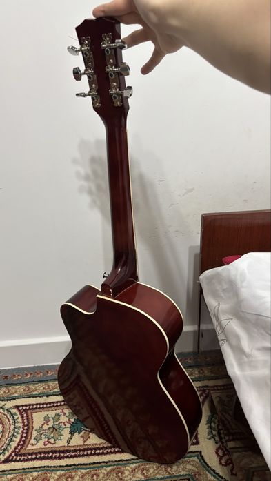 Гитара акустическая