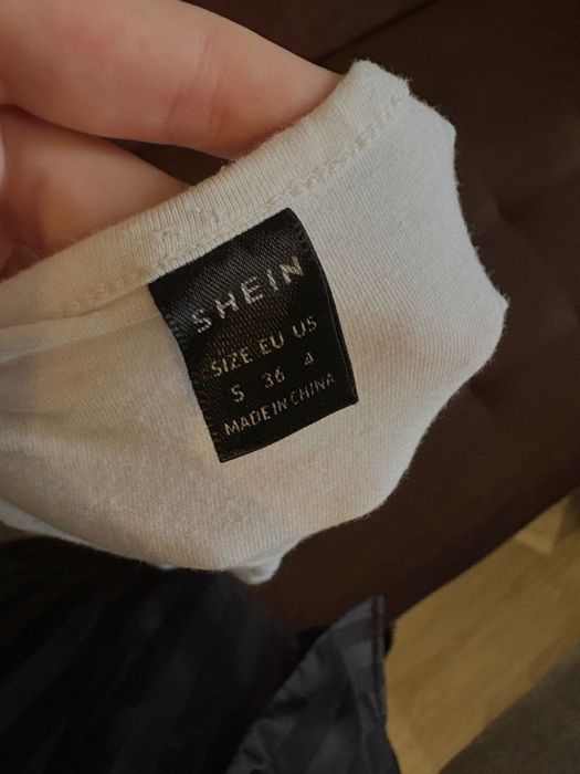 Блузи и тениска 5лева 3 те