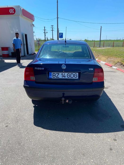 VOLKSWAGEN Passat 2002 — imagine 2