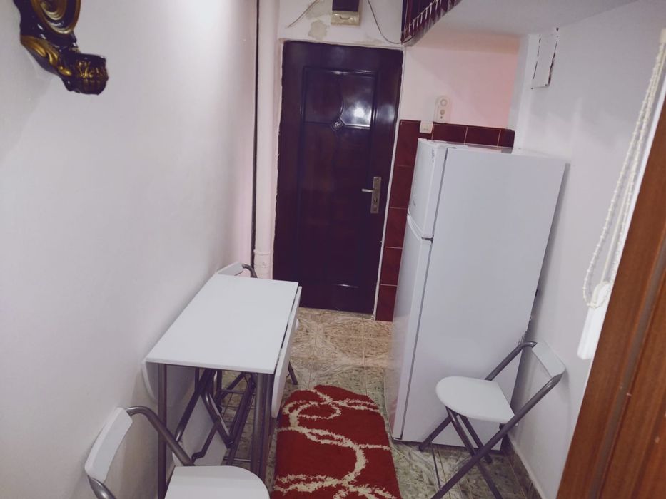 Apartament de inchiriat!