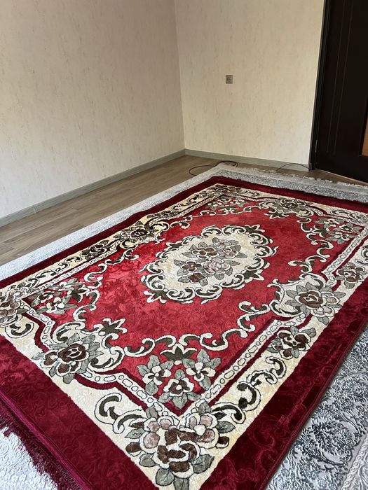 Два ковра красных/ икта кизил гилам
