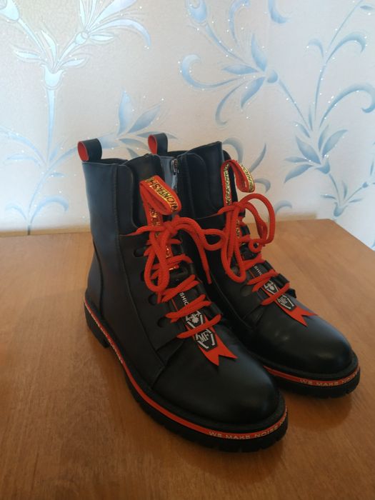 Стильные полуботинки! Демисезонные.  Размер 37.