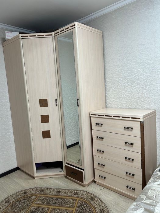 Спальный гарнитур
