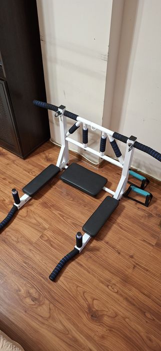 Турник и брусья,два в одном