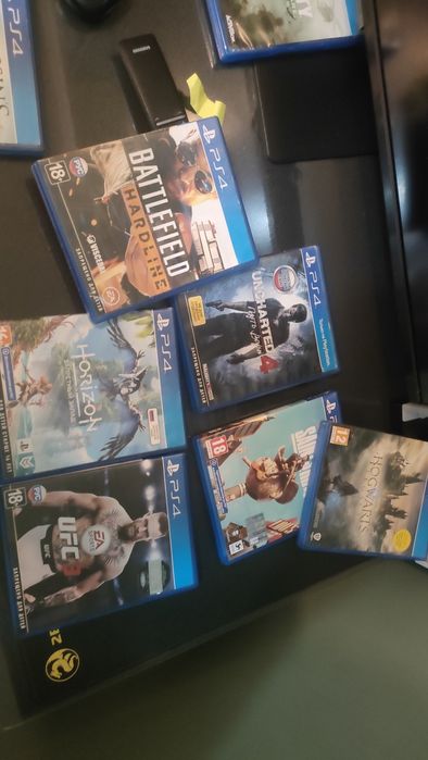Ps4 pro, 13 игр, 2 геймпад, зарядная станция