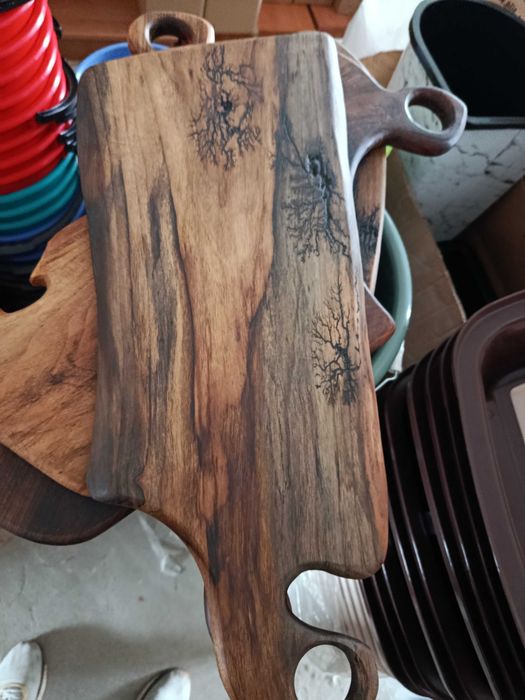 Дъски орех с смола