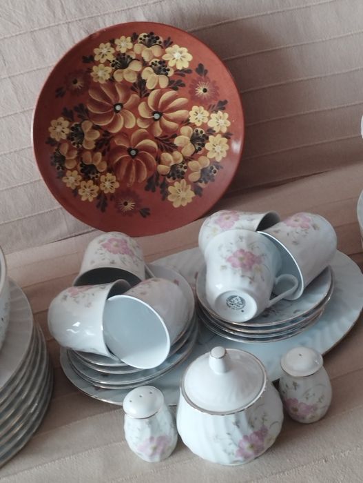 Продам столово-чайный сервис