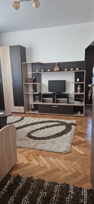 Apartament de închiriat