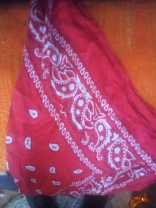 Здравейте продавам