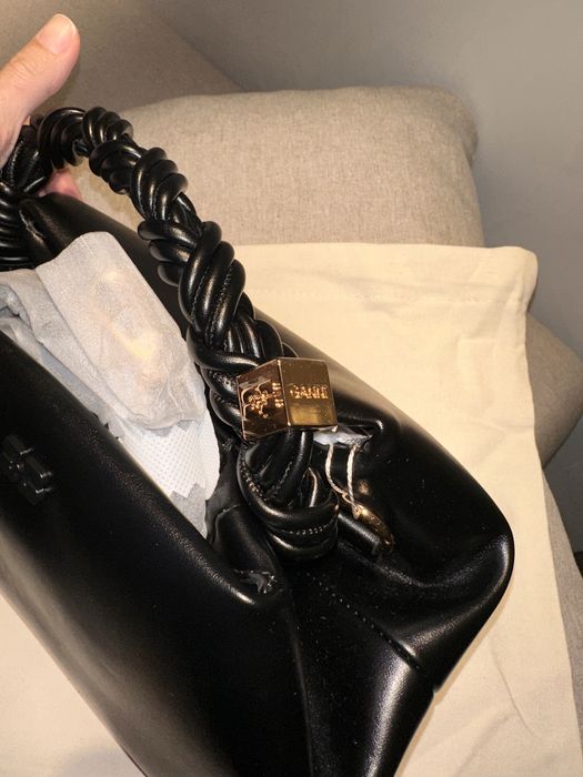 продам сумку ganni