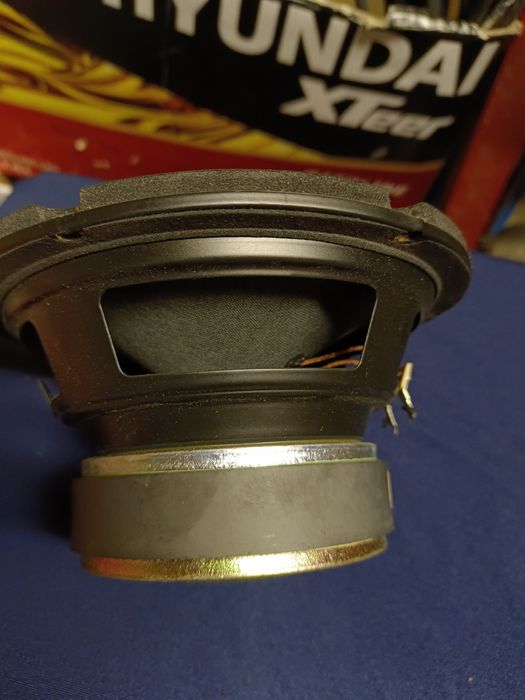 Динамик низкочастотный продам