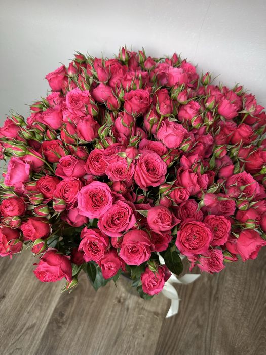 Букет/ Пышные цветы спрей роз