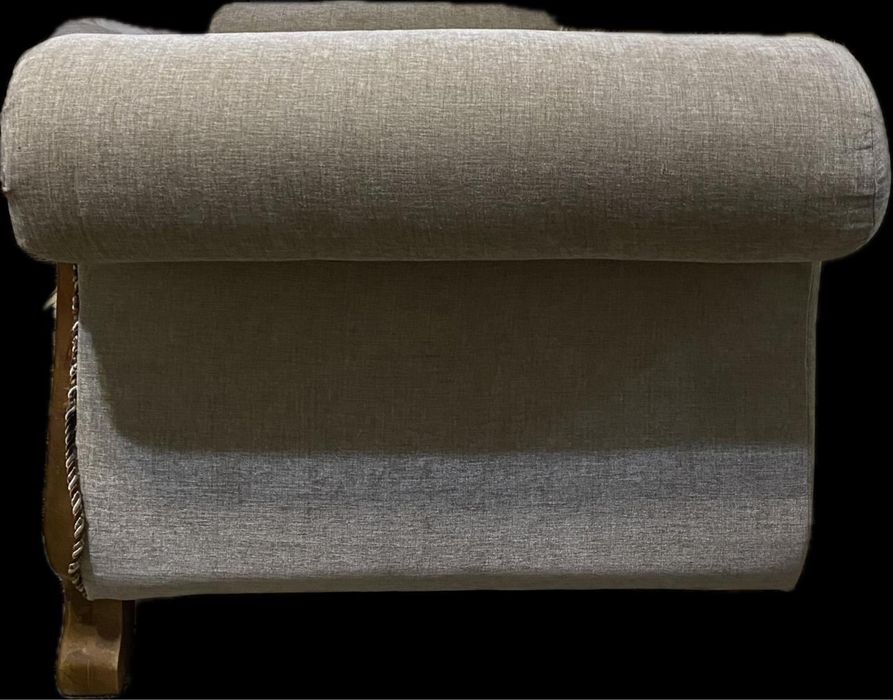 Кресло для гостиной