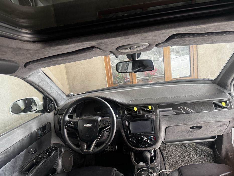 lasetti sotiladi 2012 toza prabeg 130 mn navarotlari bor malibu luk