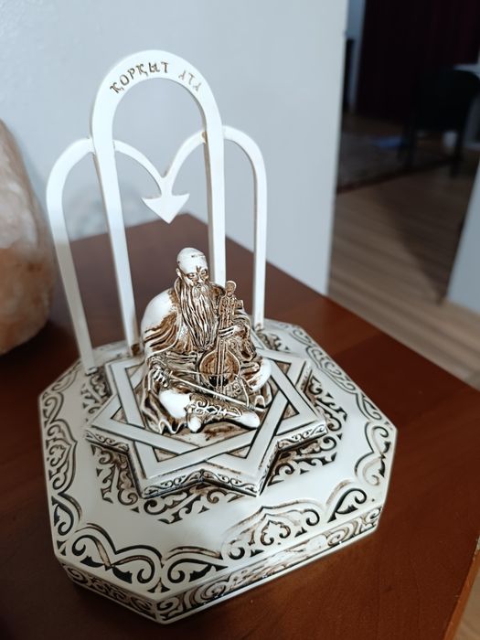 Продам статуэтку на стол Коркыт ата