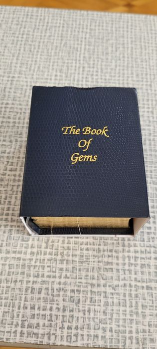 Шкатулка для ювелирных изделий