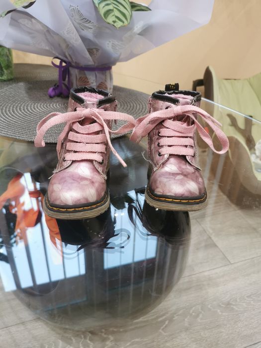 Ботушки цвят  пепел от рози