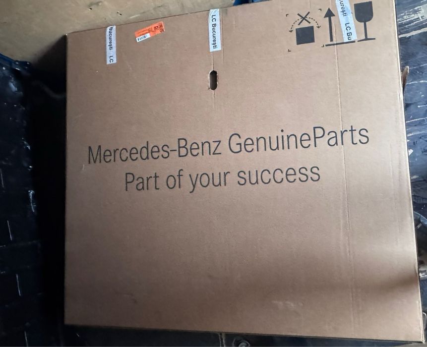 Ușa fata dreapta Mercedes GLE  W166