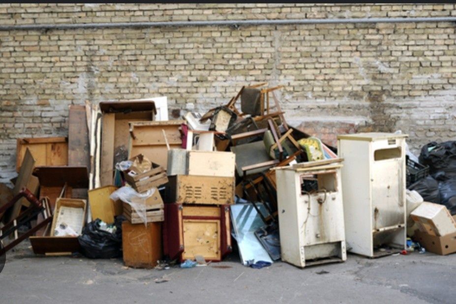 Debarasare Deseuri din Constructii / Renovari Debarasare Mobila Veche