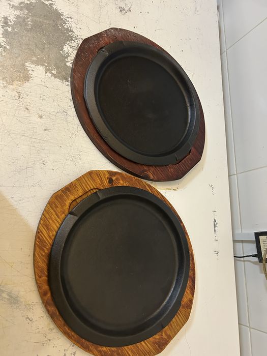 Чугунные тарелки