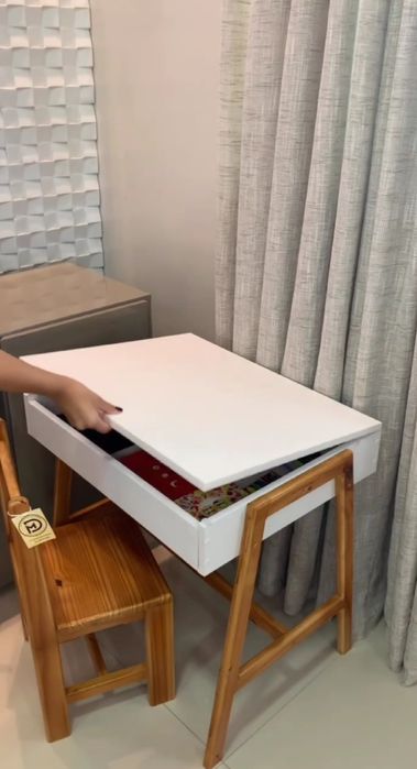 Детский столик для игр и развития. Комплект