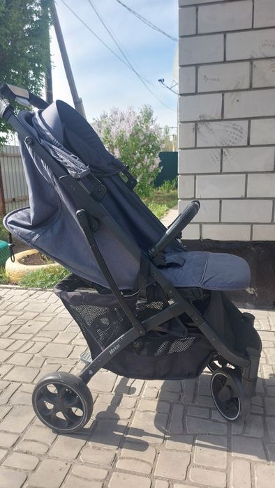 Продам две прогулочные коляски