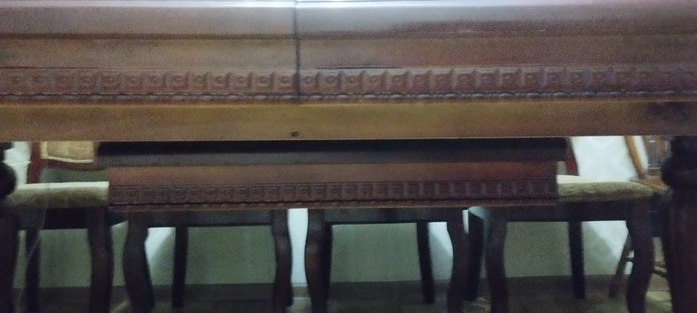 Продам стол большой отличный