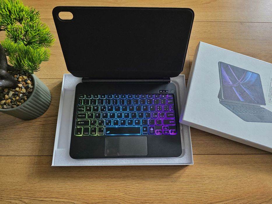 Безжична клавиатура Ipad с RGB подсветка