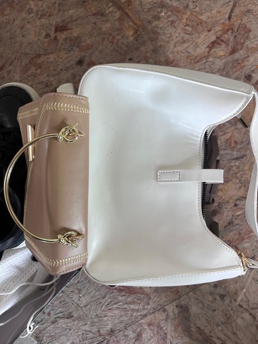 Женская обувь , сумочки