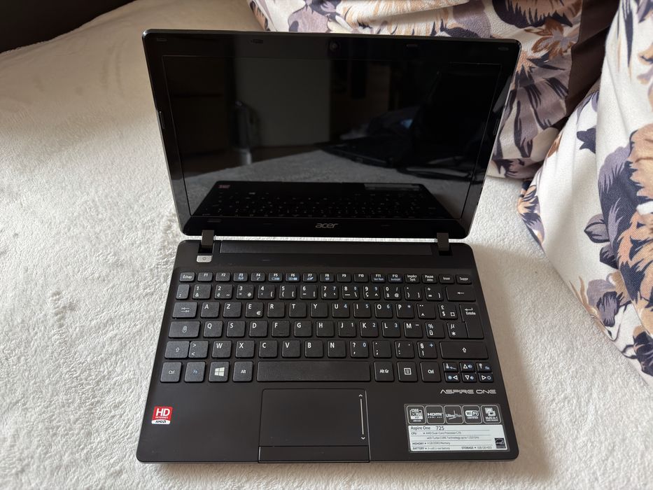 Laptop Acer Aspire One 725 - 11.6” - 4GB RAM - HDD 500GB