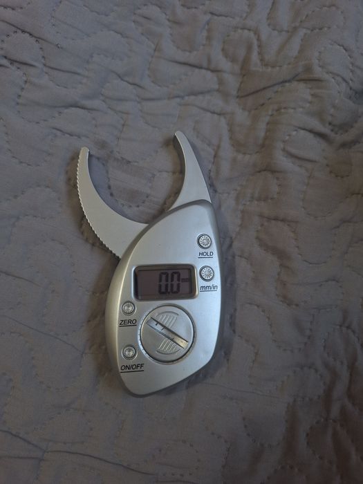 Cutimetru (Caliper) fitness digital, Cleste fitness