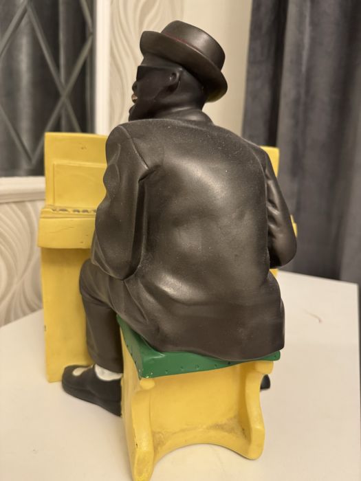 Статуетки антиквариат