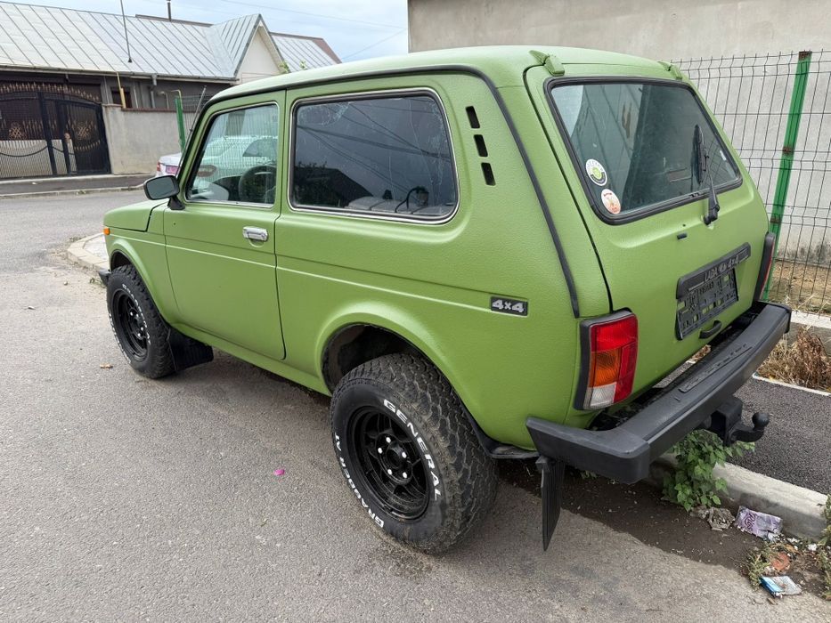 Lada Niva 4×4.Benzina